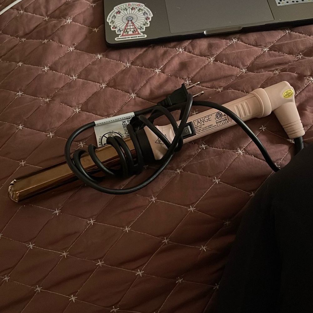 🌼LANGE ONE INCH CURLING WAND🌼